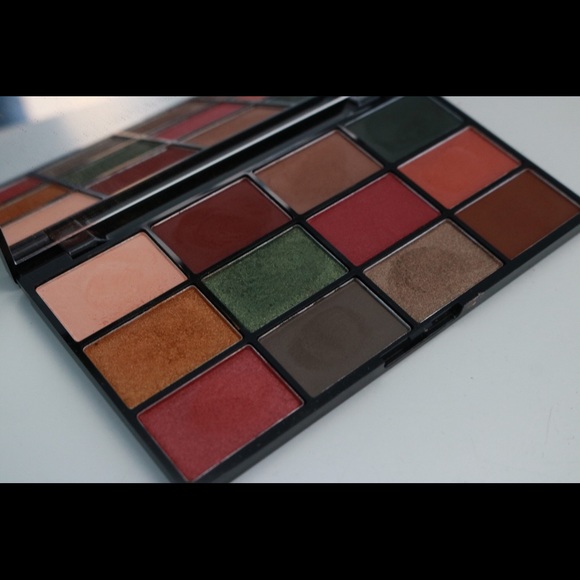 Nyx palette bundle (2)! - Picture 5 of 5